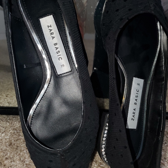 Sandals - Picture 4 of 4